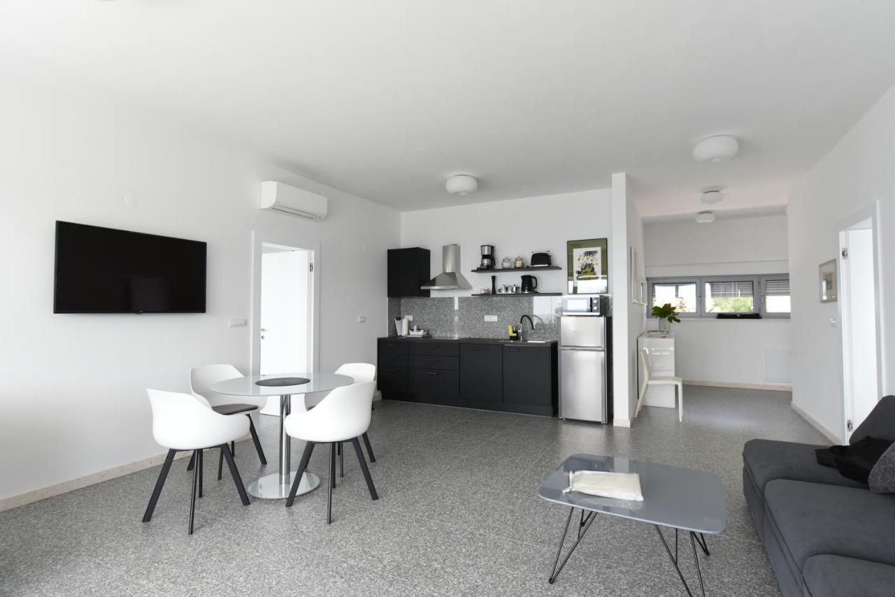 Buric House - M Suite - 95M2 And 54 M2 Terrace Ровинь Экстерьер фото
